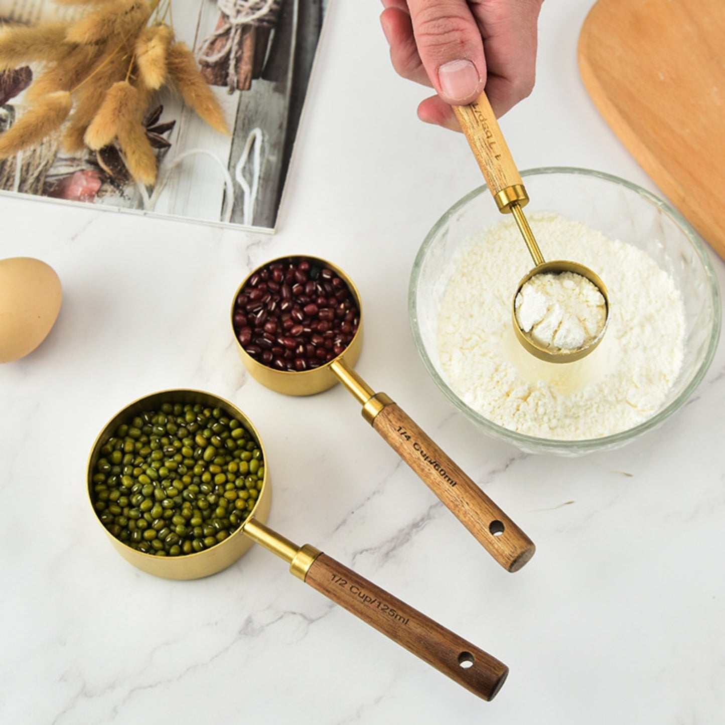 Set of 8 Classic Wood Handle Measuring Cups